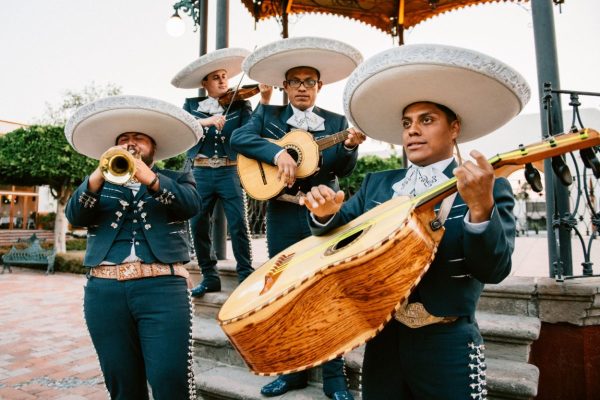 mexican-traditions-1200x800